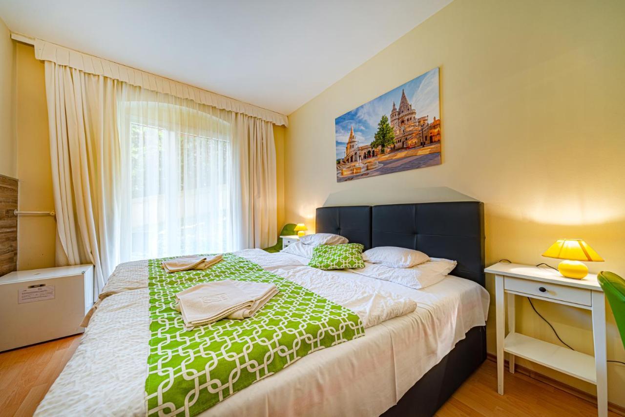 Hotel Bobbio Budapest Luaran gambar