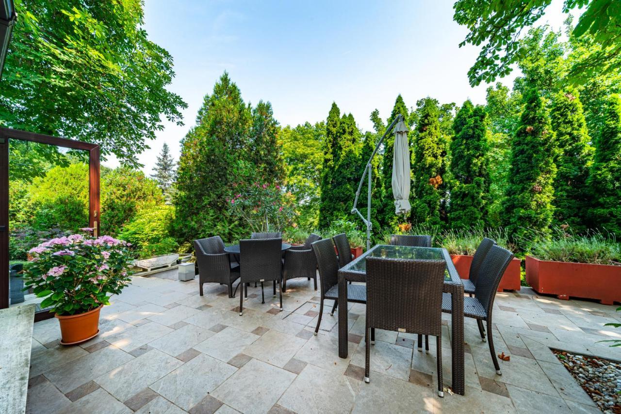 Hotel Bobbio Budapest Luaran gambar
