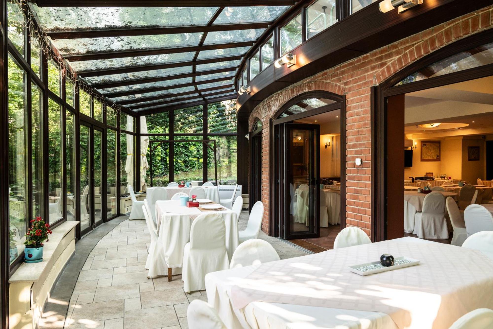 Hotel Bobbio Budapest Luaran gambar