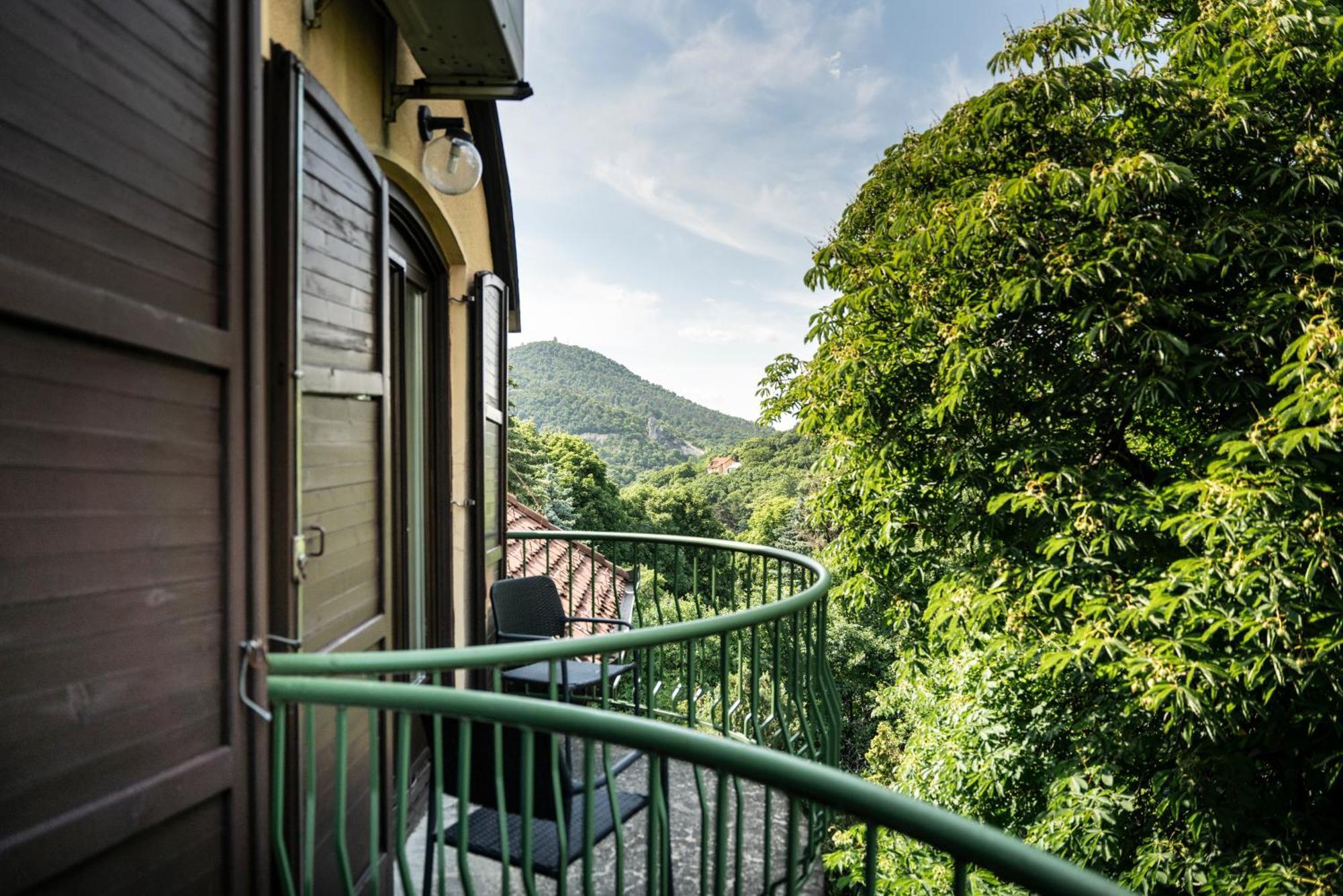Hotel Bobbio Budapest Luaran gambar