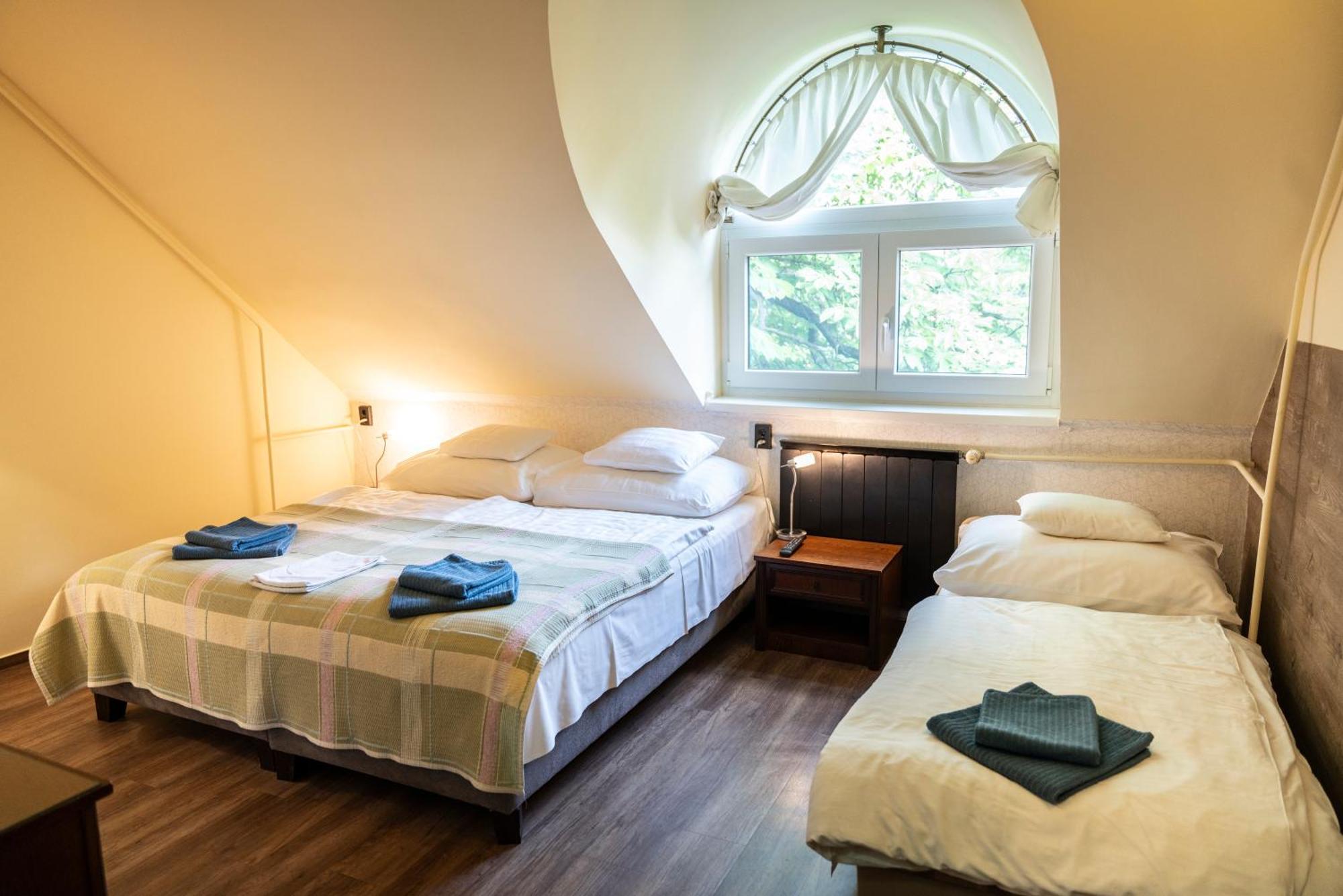 Hotel Bobbio Budapest Luaran gambar