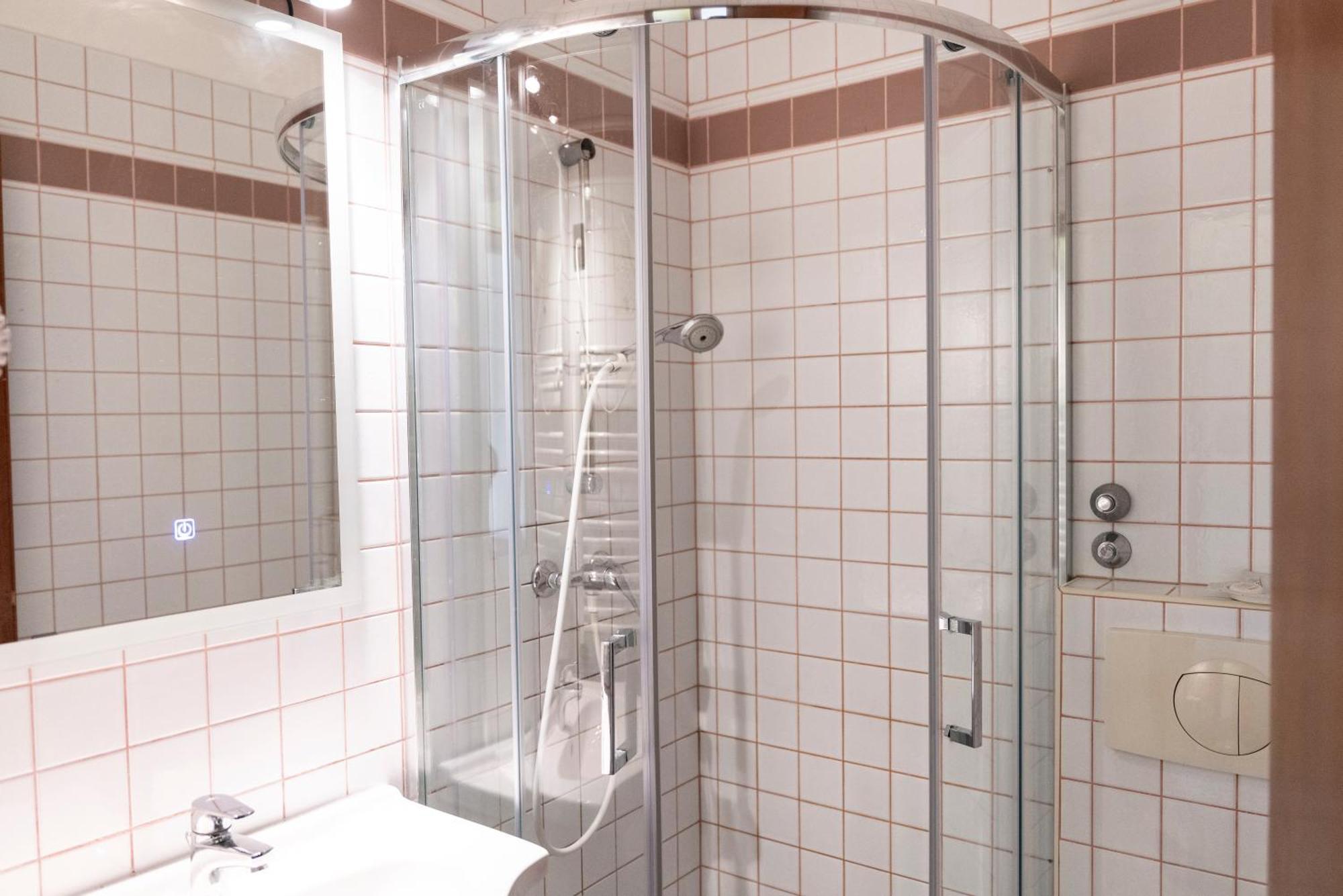 Hotel Bobbio Budapest Luaran gambar