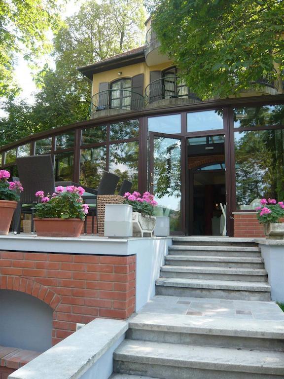 Hotel Bobbio Budapest Luaran gambar