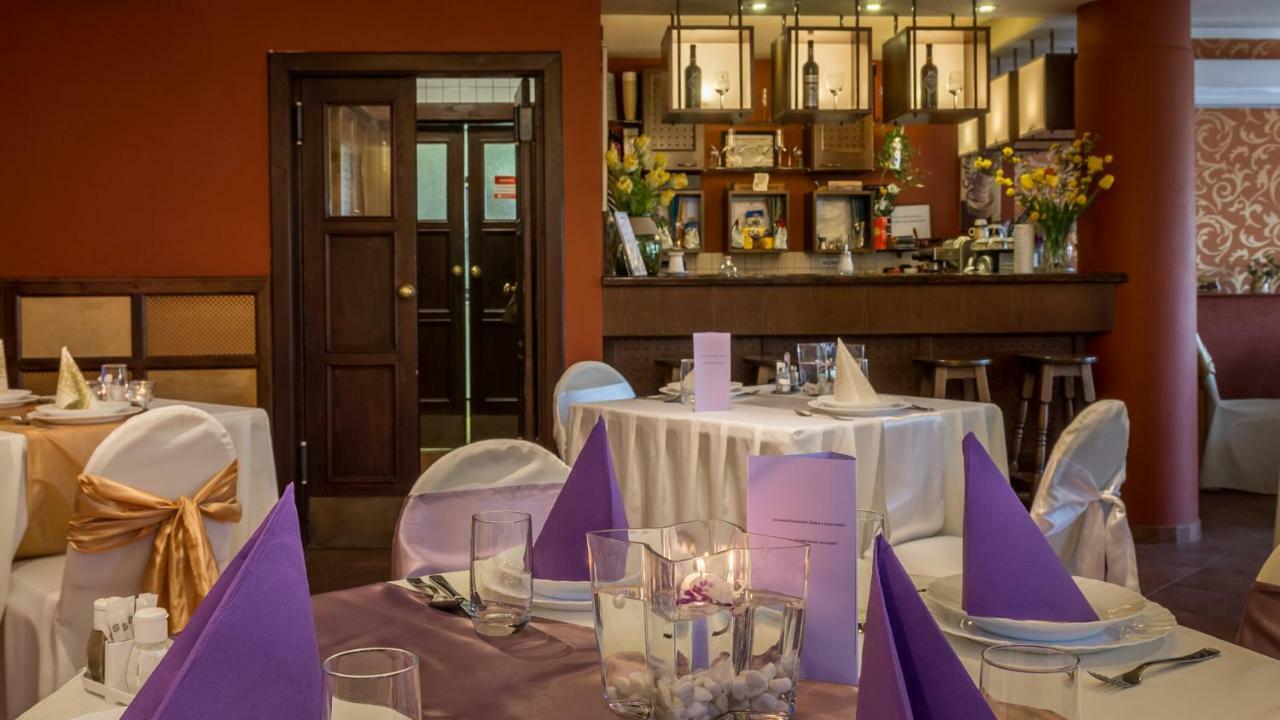 Hotel Bobbio Budapest Luaran gambar