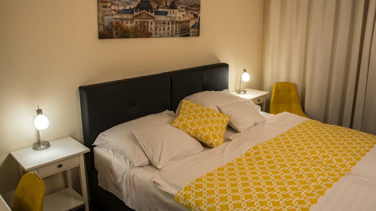 Hotel Bobbio Budapest Luaran gambar